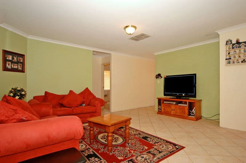 96 Bennett Street, CAVERSHAM WA 6055, Caversham - Thumbnail 4