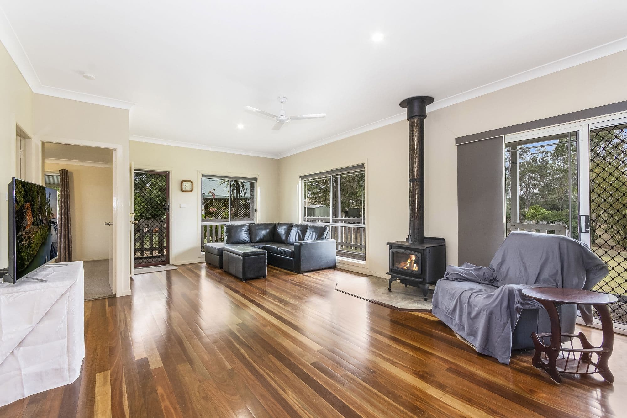 21 Ruthven Street, Lawrence - Thumbnail 4