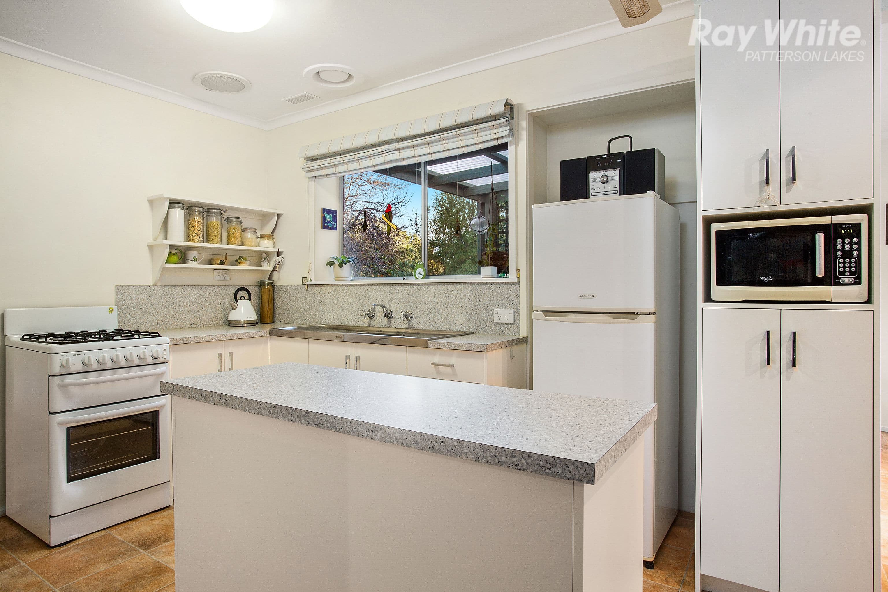 18 Eel Race Road, Seaford VIC 3198, Seaford - Thumbnail 7