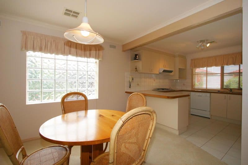 21  Oploo Court, DINGLEY VILLAGE VIC 3172, Dingley Village - Thumbnail 2