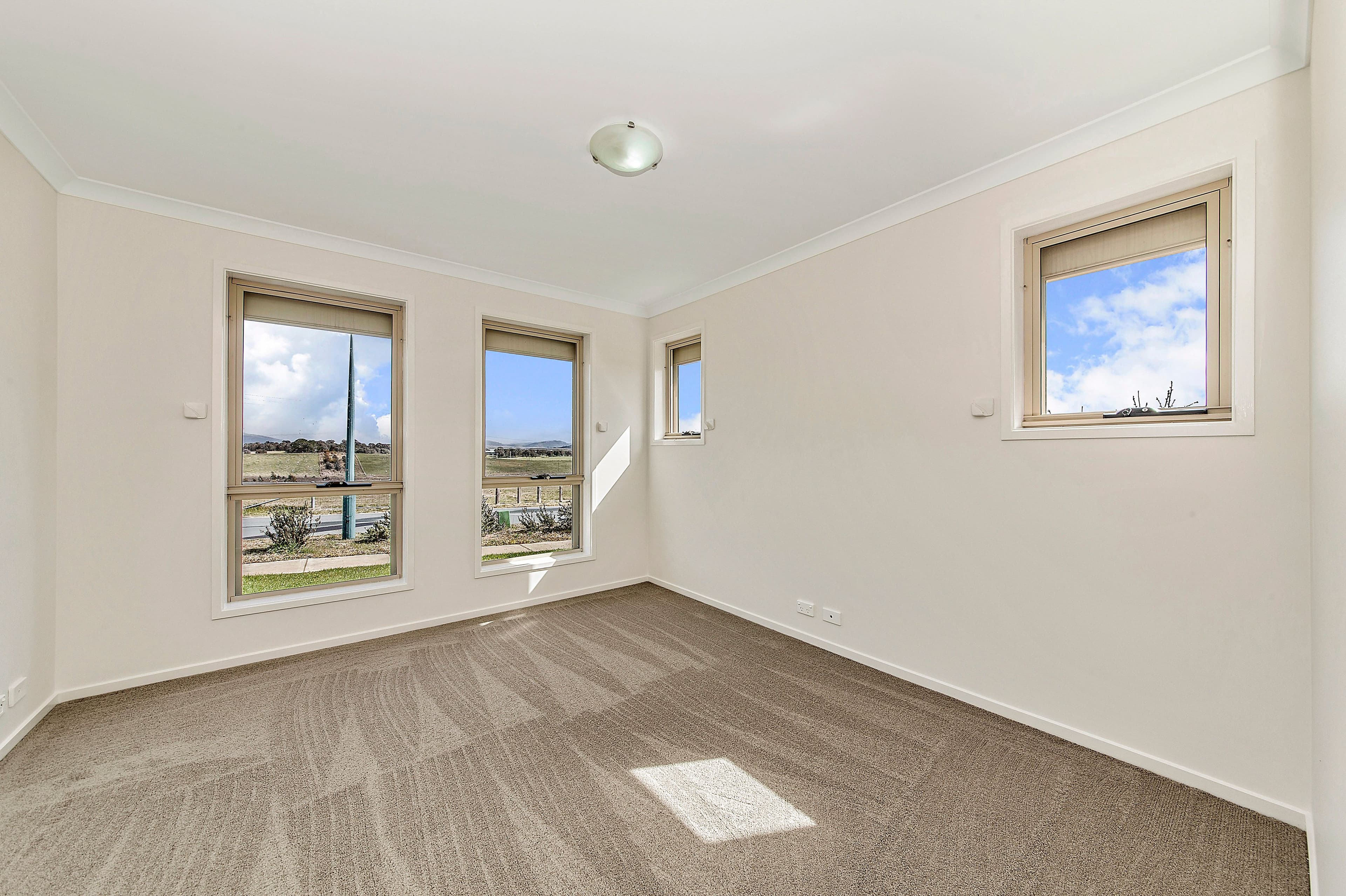 98 Hollows Circuit, Macgregor ACT 2615, Macgregor - Thumbnail 7