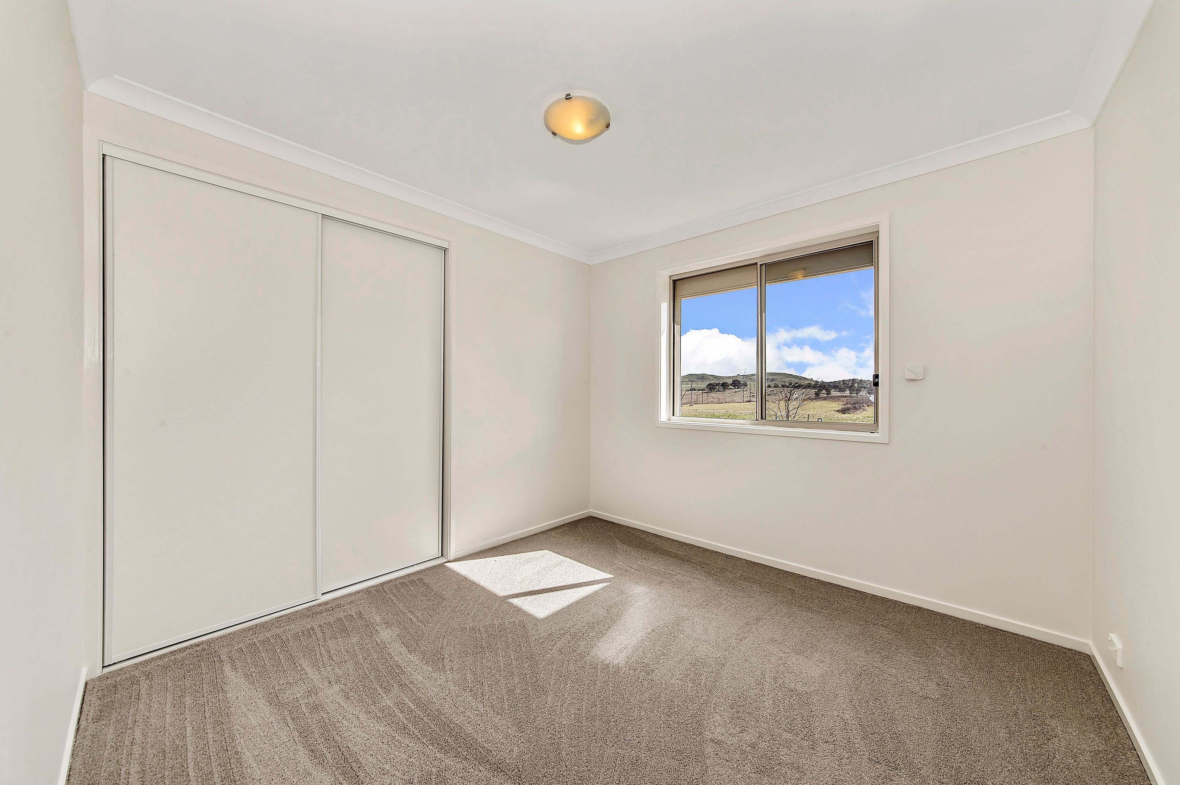 98 Hollows Circuit, Macgregor ACT 2615, Macgregor - Thumbnail 8