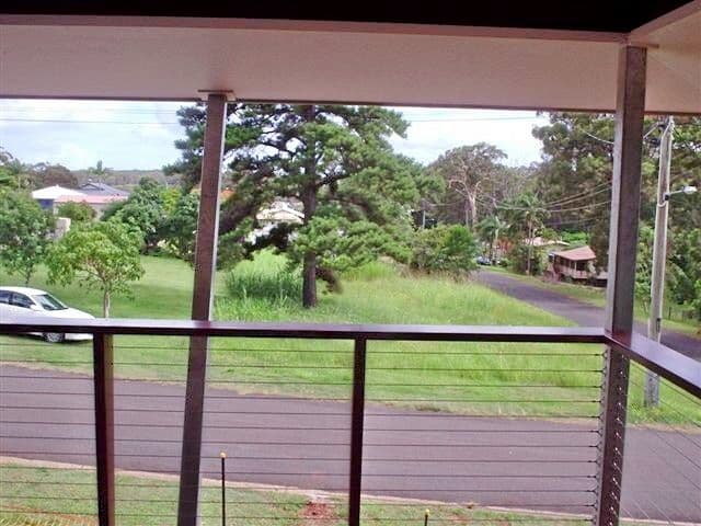 42 Cavendish Street, RUSSELL ISLAND QLD 4184, Russell Island - Thumbnail 2