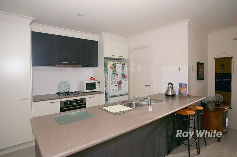 11-13 Elizabeth Street, CRANBOURNE NORTH VIC 3977, Cranbourne North - Thumbnail 4