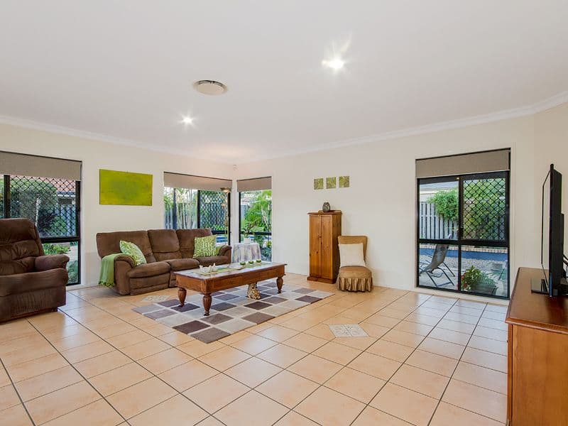 22 Taroona Circuit, Oxenford QLD 4210, Oxenford - Thumbnail 4