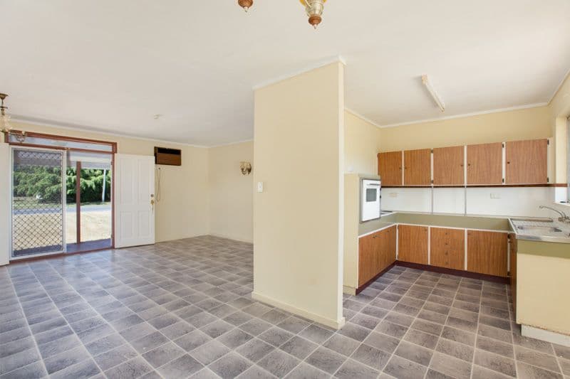 66 Birch Street, MANUNDA QLD 4870, Manunda - Thumbnail 6