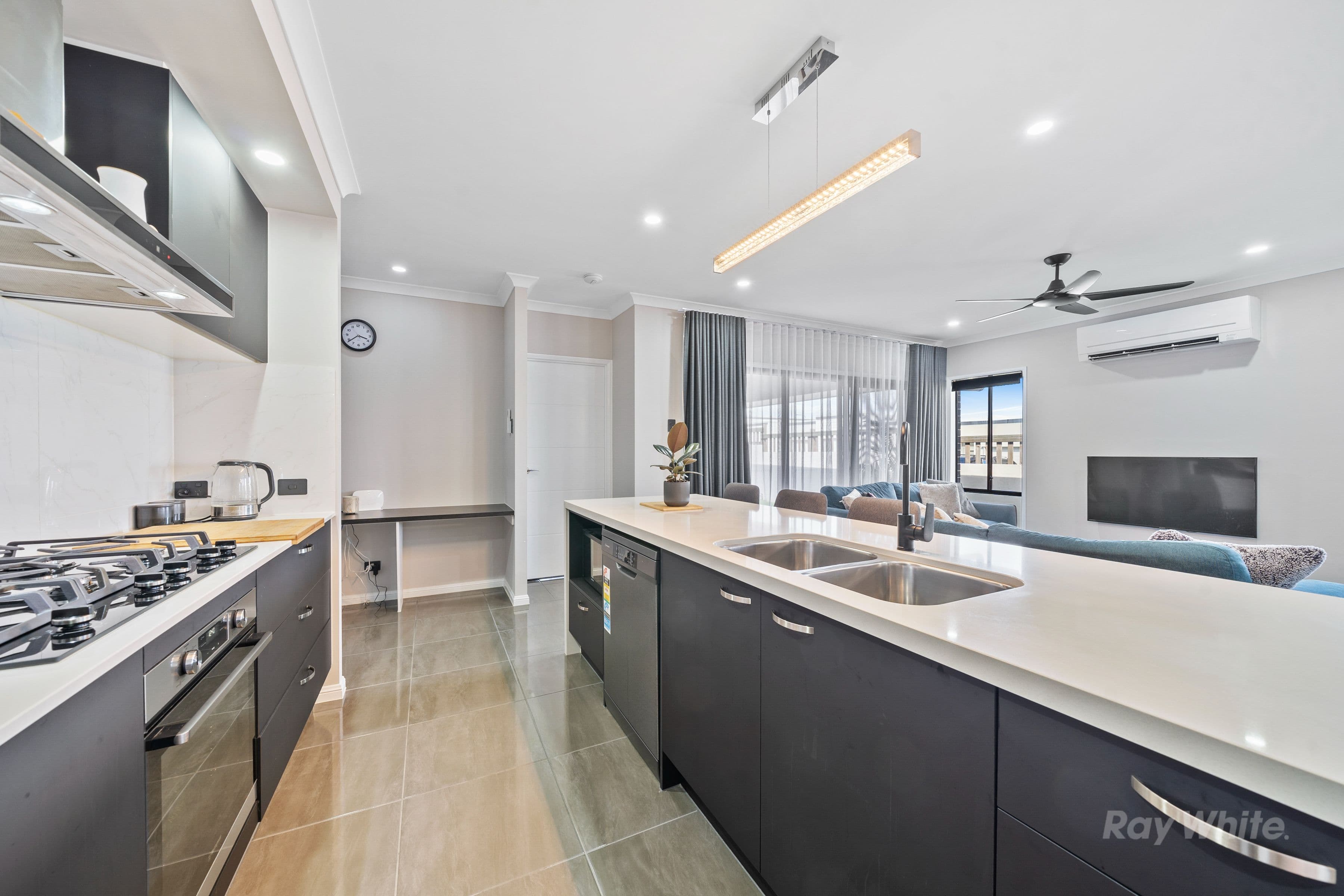 19 Wilby Street, FLAGSTONE QLD 4280, Flagstone - Thumbnail 3