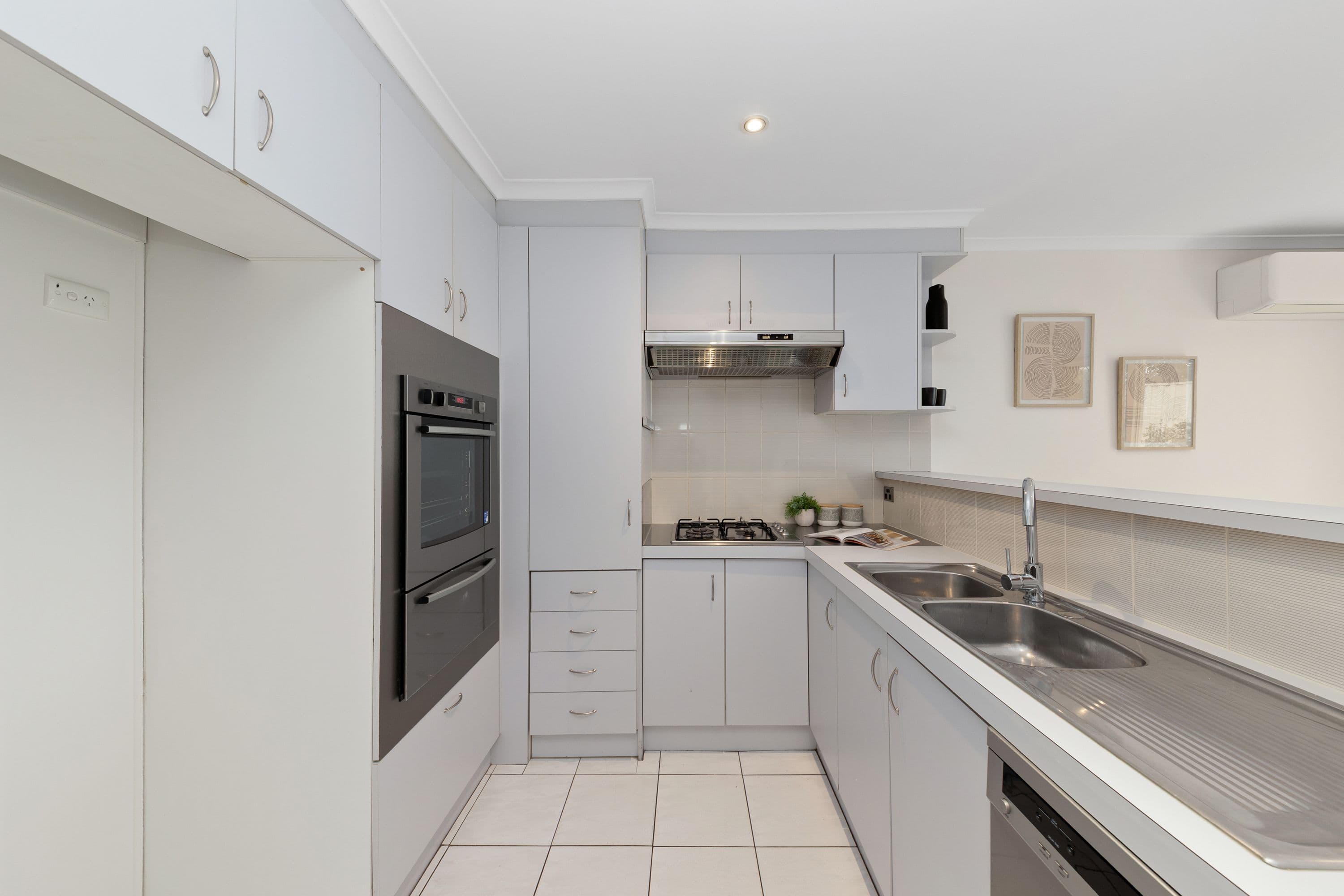 12 Nairn Place, Macquarie ACT 2614, Macquarie - Thumbnail 5