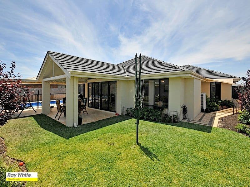 10 Ingham Street, AVELEY WA 6069, Aveley - Thumbnail 3