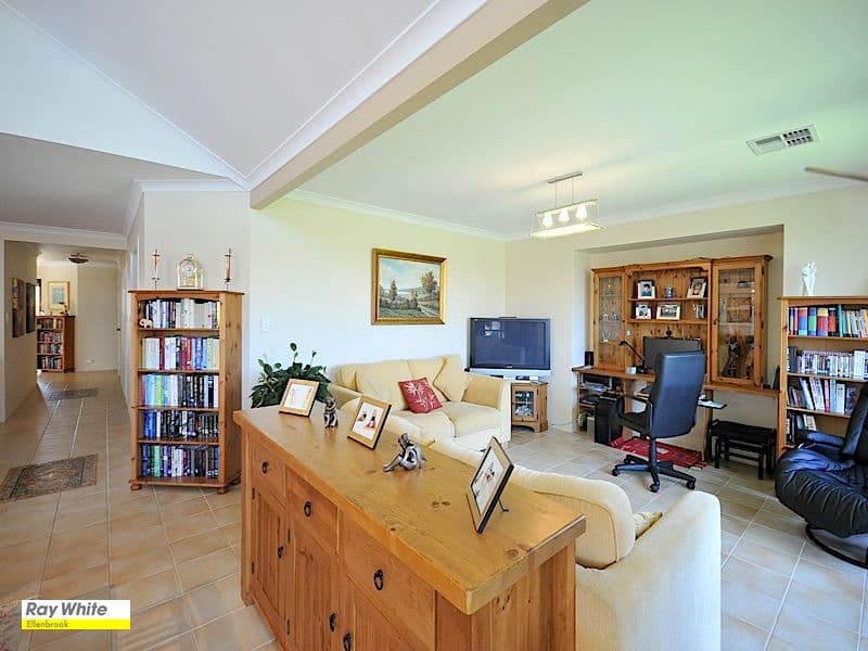 10 Ingham Street, AVELEY WA 6069, Aveley - Thumbnail 7