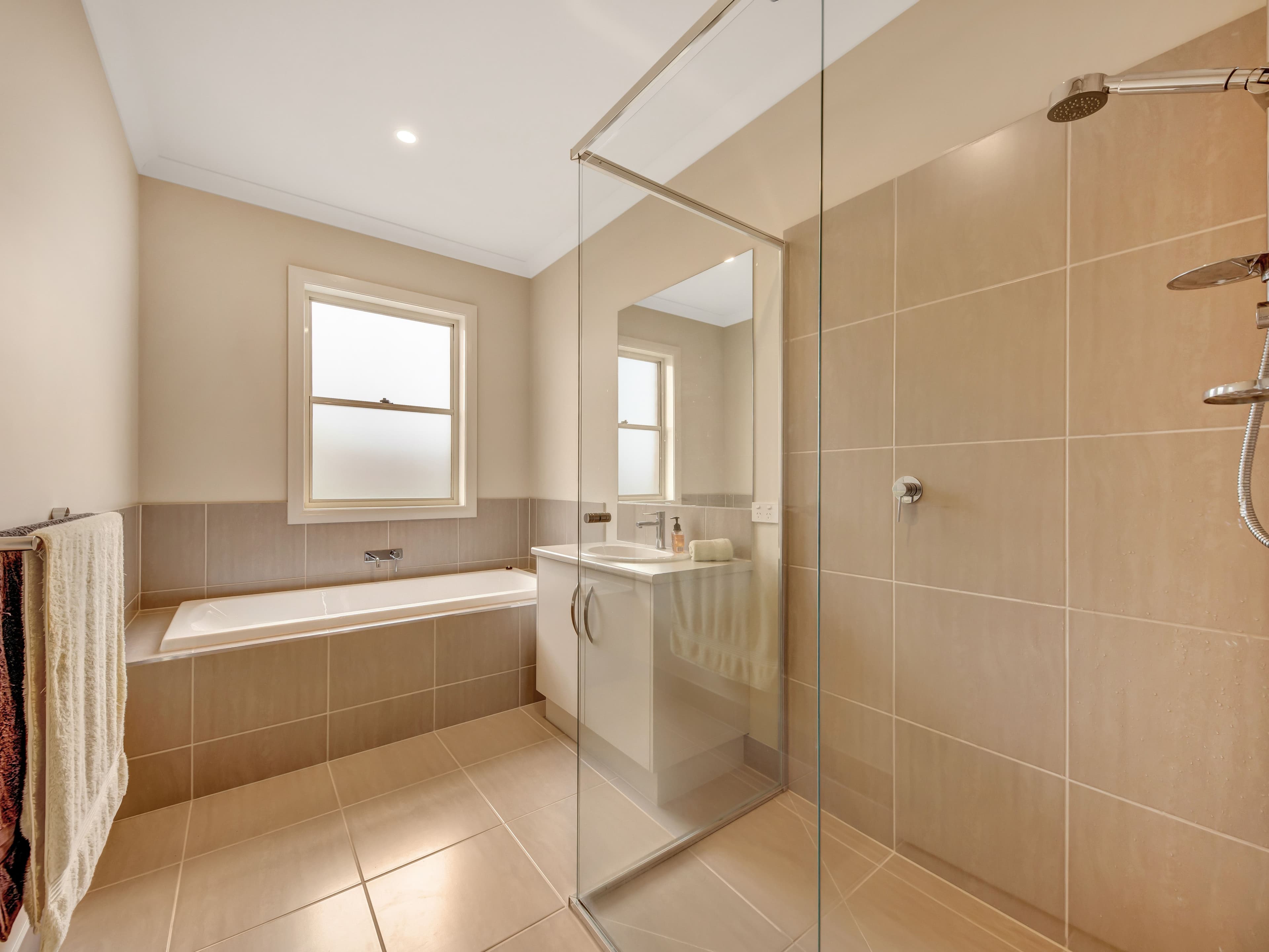 24 Fiona Drive, Yarrawonga VIC 3730, Yarrawonga - Thumbnail 8