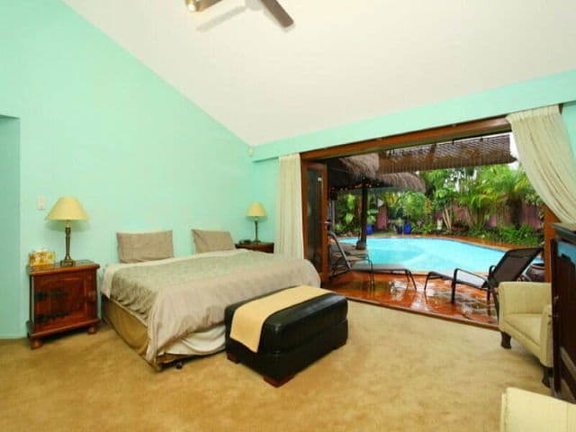 10 Dunbarton Avenue, Bundall QLD 4217, Bundall - Thumbnail 4