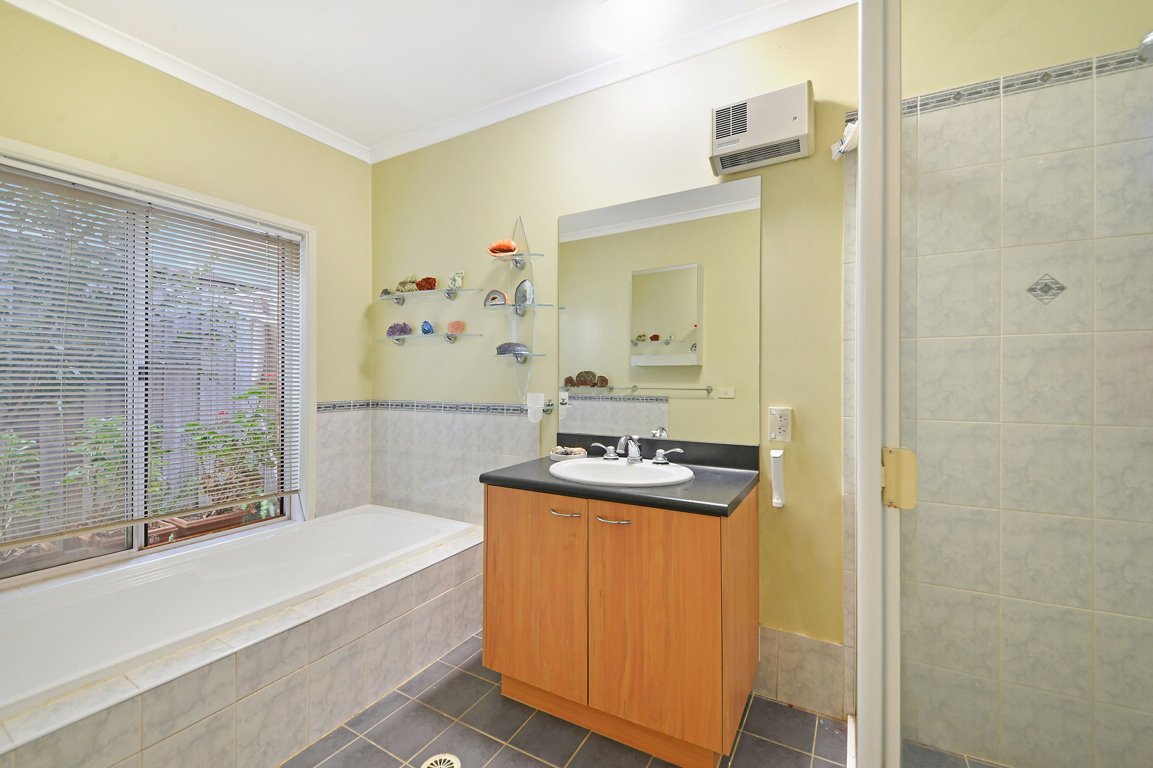 1 Apache Grove, Stanhope Gardens - Thumbnail 8
