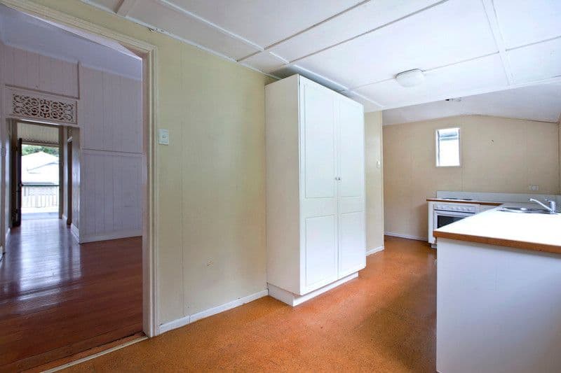 38  Dover Street, RED HILL QLD 4059, Red Hill - Thumbnail 4