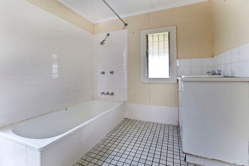 38  Dover Street, RED HILL QLD 4059, Red Hill - Thumbnail 5