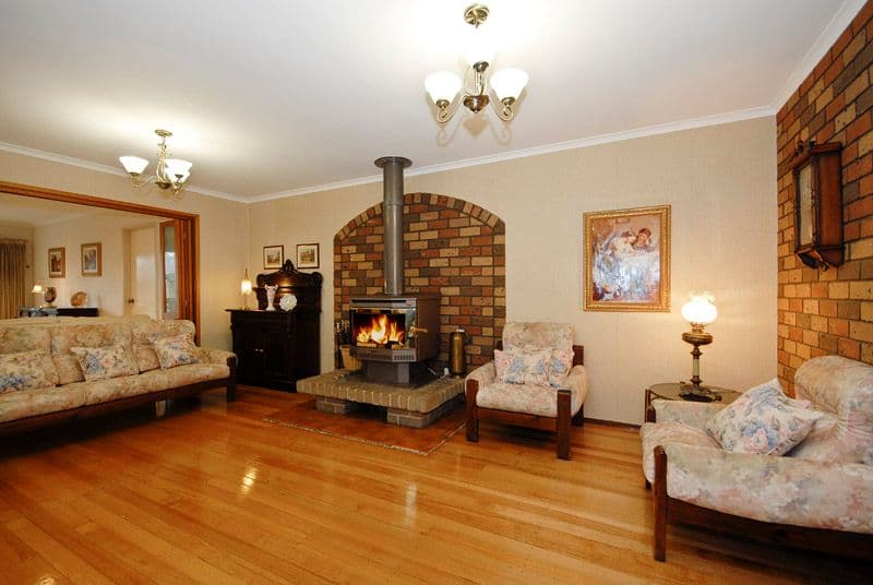 44 Hertford Road, DONCASTER EAST VIC 3109, Doncaster East - Thumbnail 2