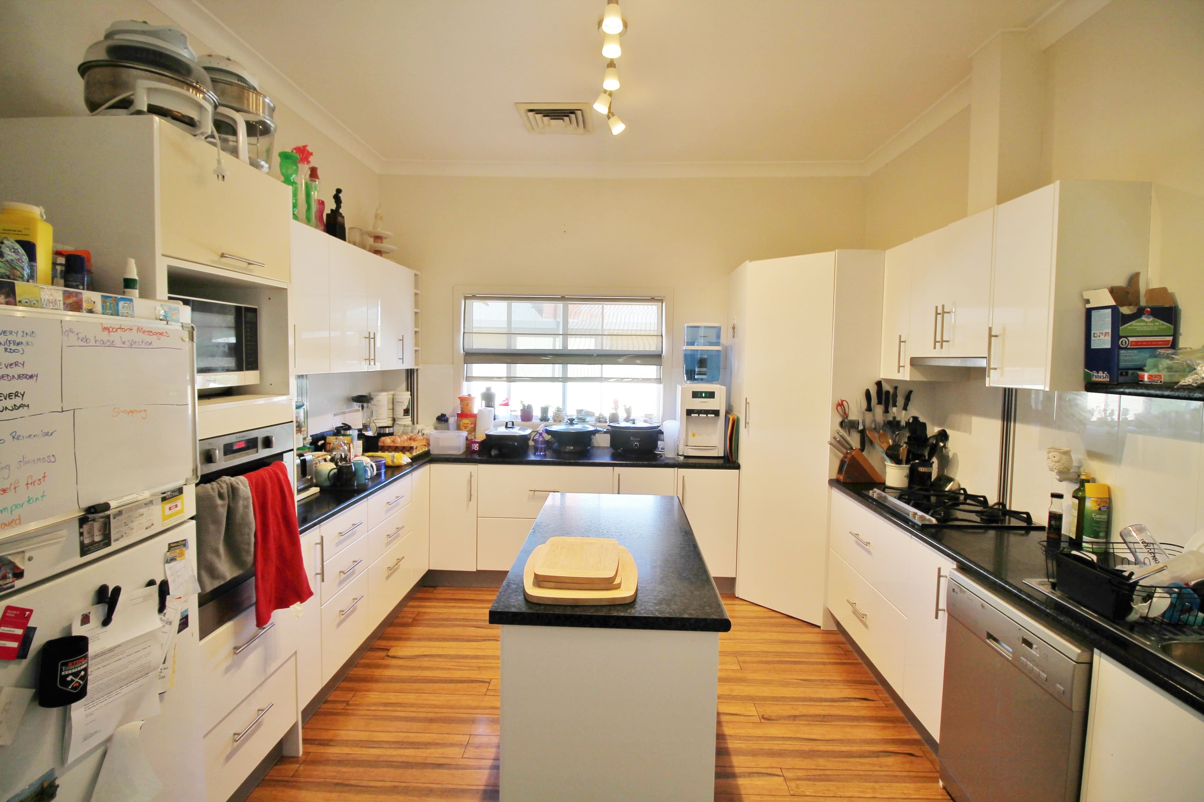 121 William Street, Young NSW 2594, Young - Thumbnail 2