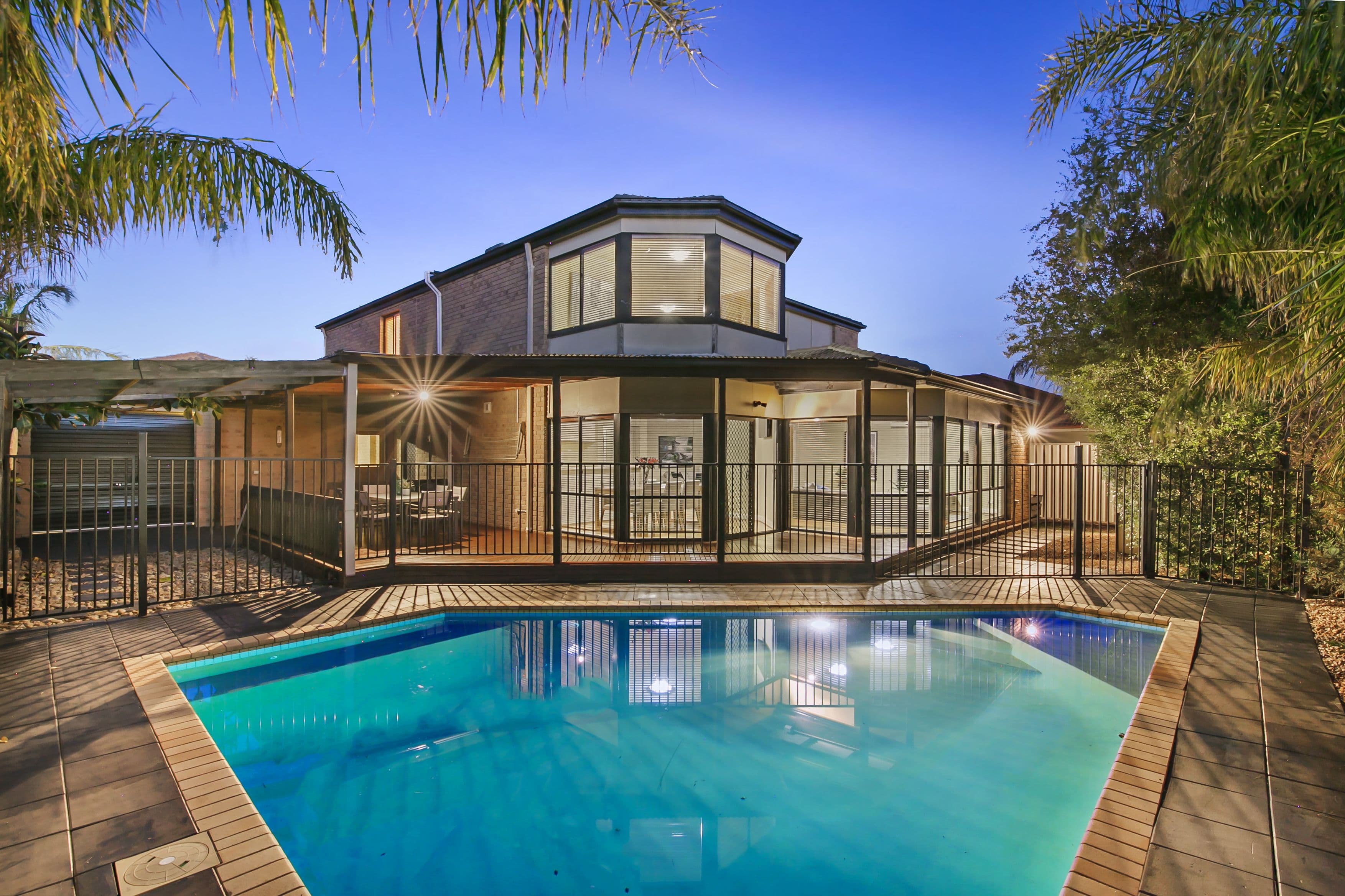 7 Wisteria Close, Taylors Hill VIC 3037, Taylors Hill - Thumbnail 2