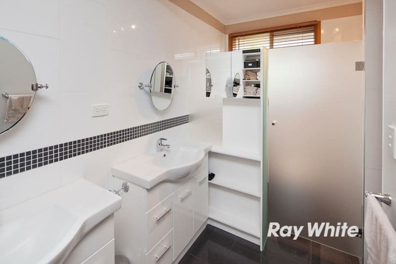 8 Collina Court, LANGWARRIN VIC 3910, Langwarrin - Thumbnail 3