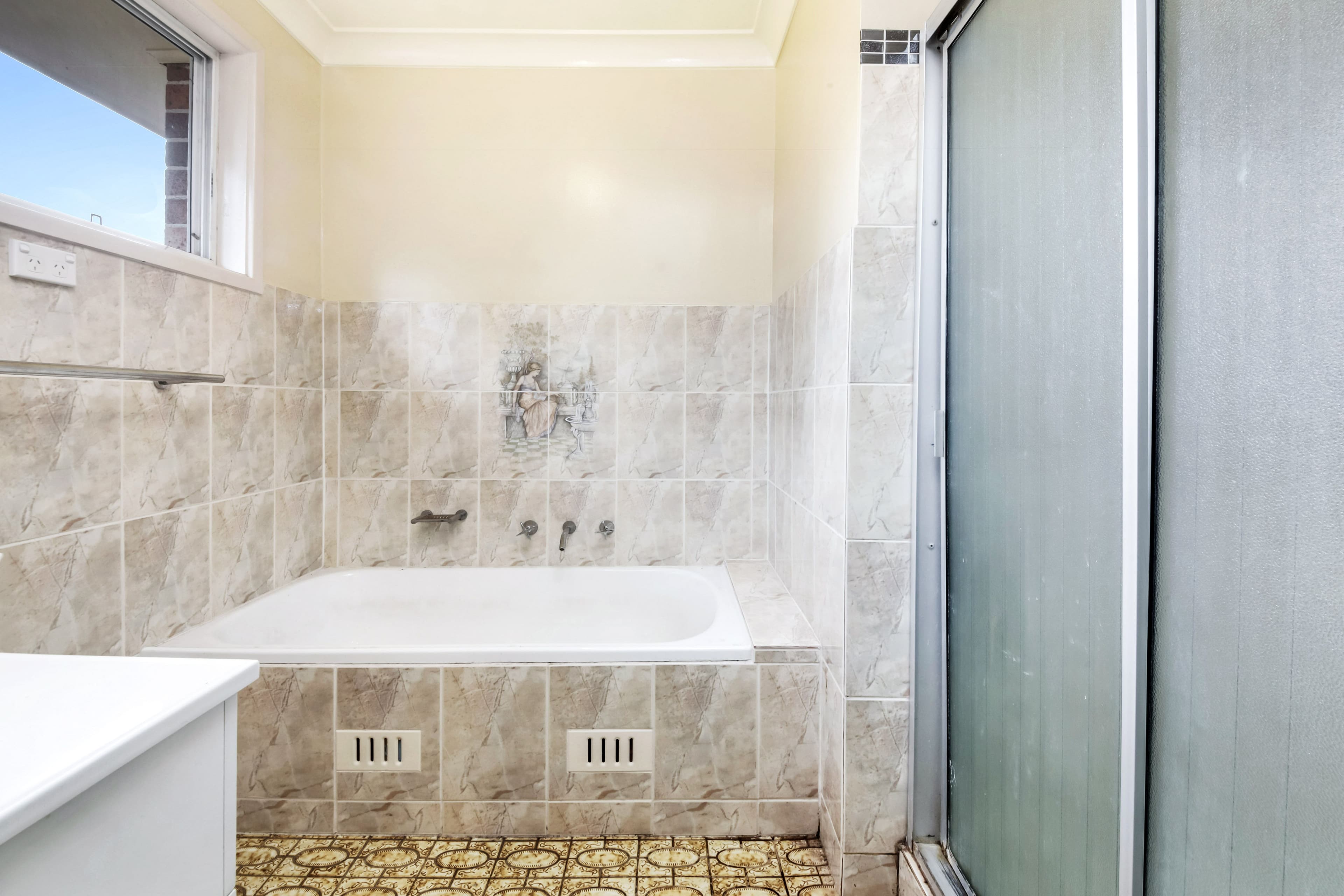 41 Lewis Street, Regents Park - Thumbnail 7