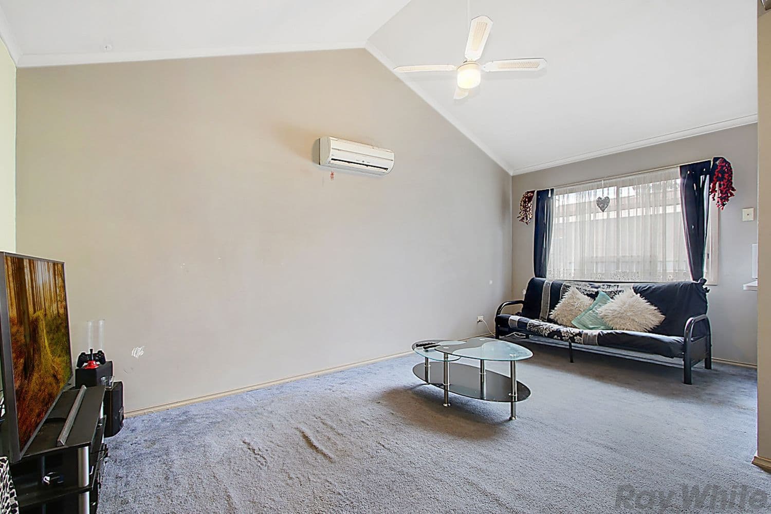 17 Commercial Road, Benalla VIC 3672, Benalla - Thumbnail 2