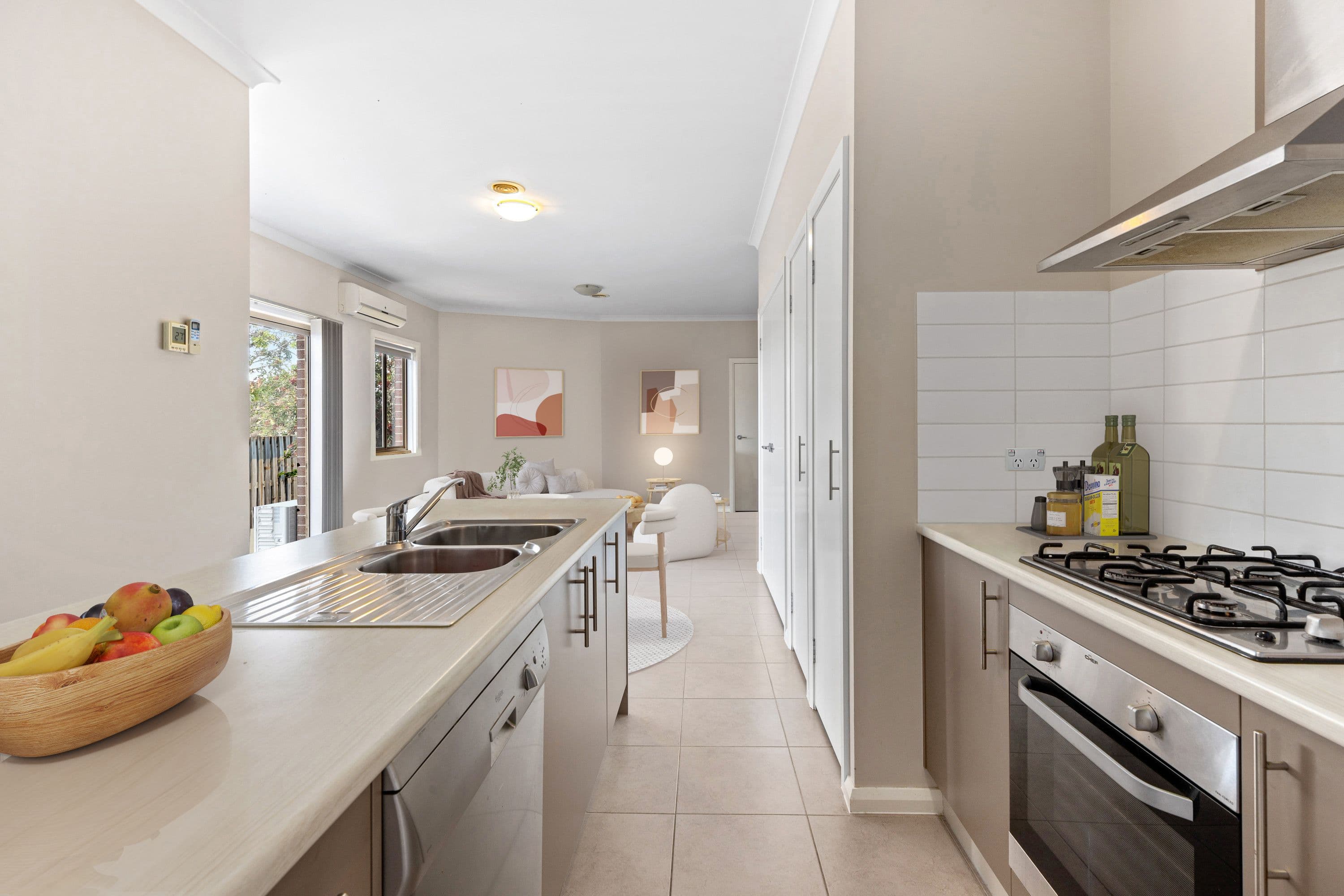 7 Ravenwoods Way, Craigieburn VIC 3064, Craigieburn - Thumbnail 4
