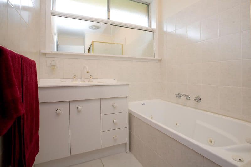 22 Nelmes Road, Blue Haven, NSW, 2262, Blue Haven - Thumbnail 5