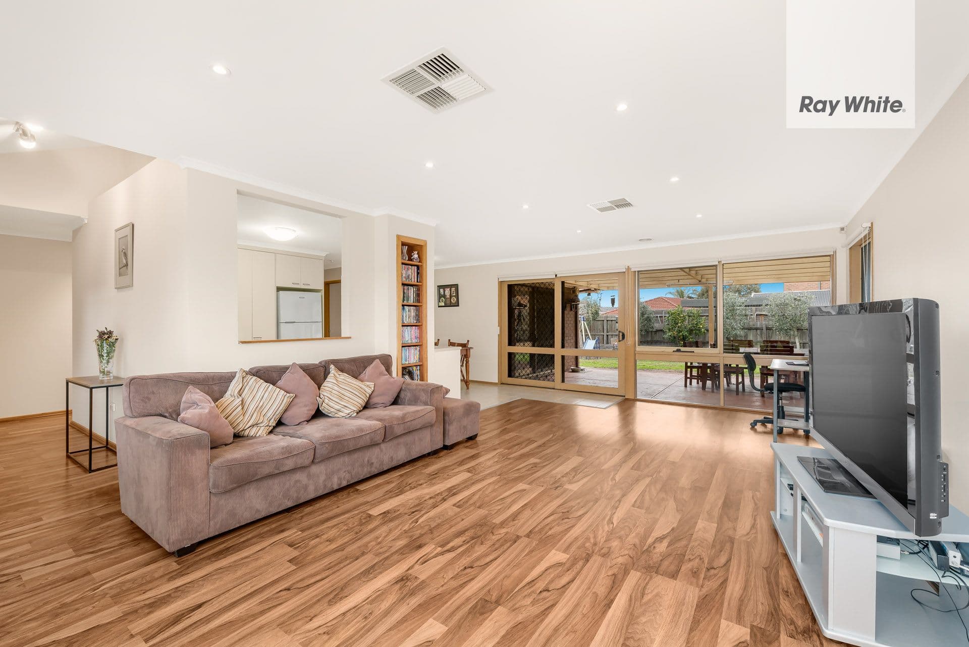 45 Konrads Crescent, Mill Park VIC 3082, Mill Park - Thumbnail 2