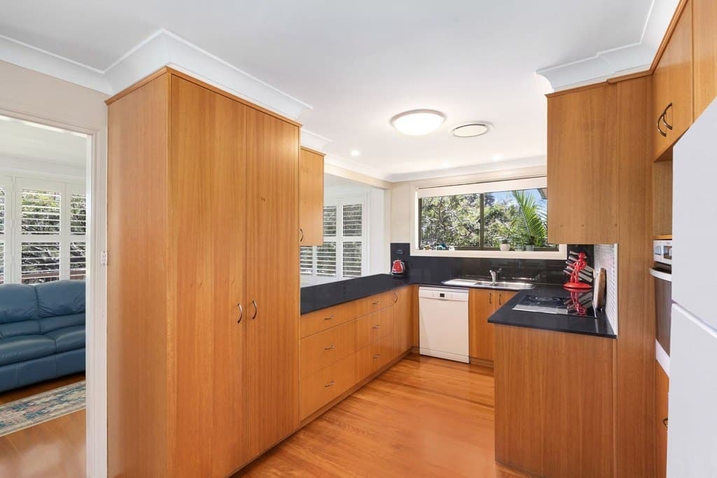 21 Bluewave Crescent, Forresters Beach - Thumbnail 4