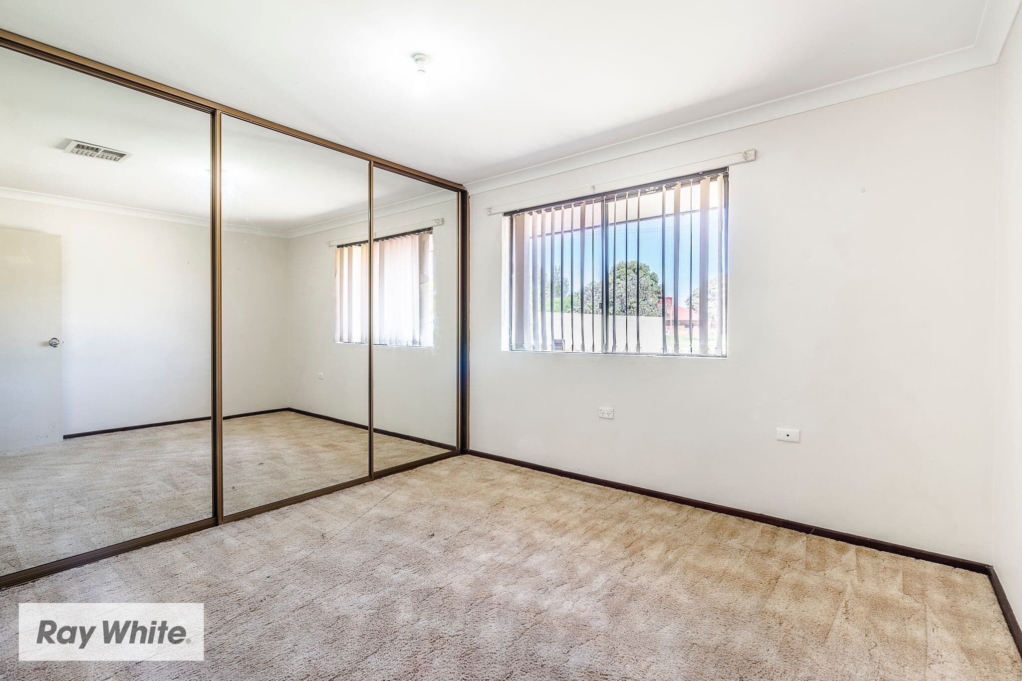 6 Furness Way, Koondoola WA 6064, Koondoola - Thumbnail 4