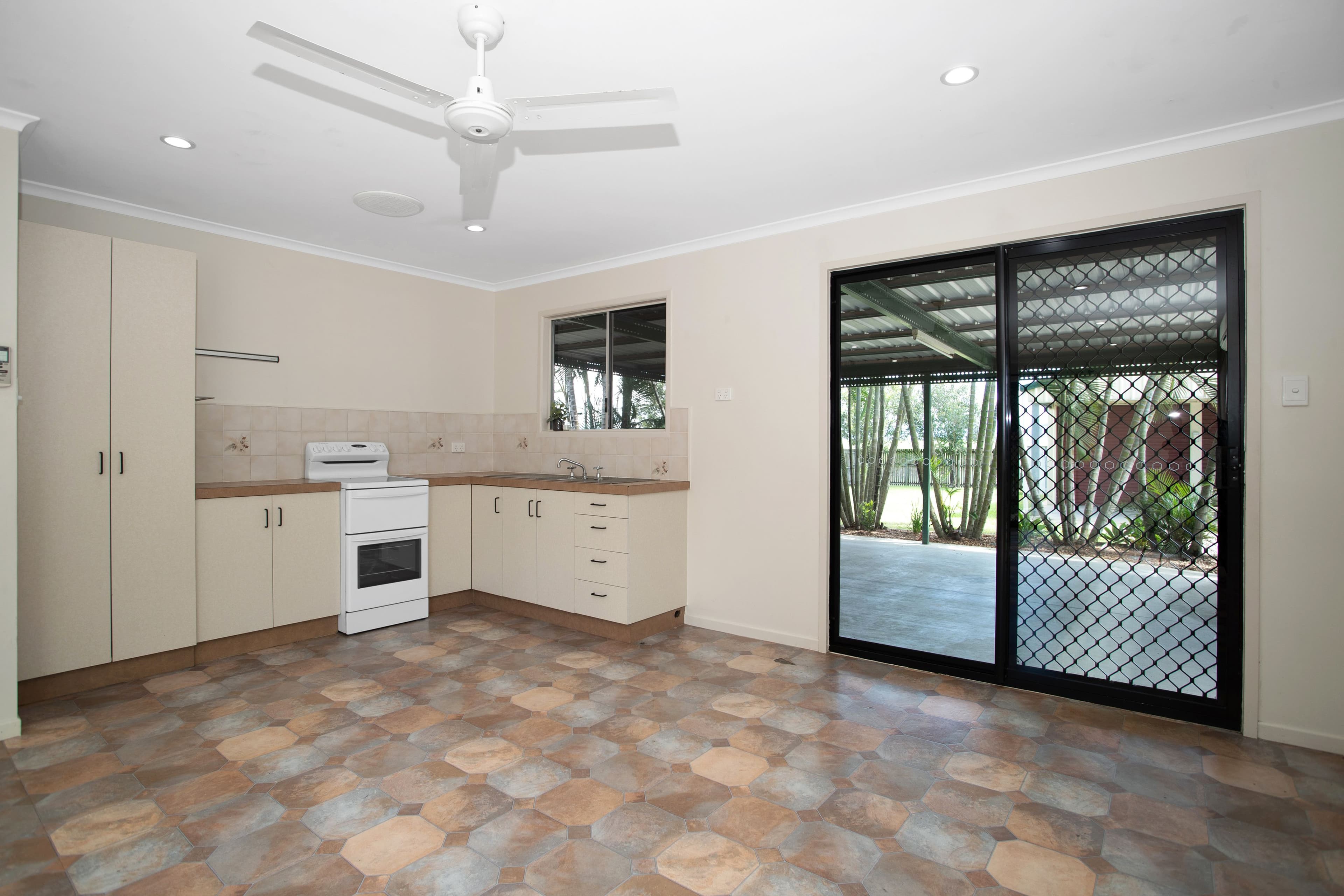 3 Ridgway Court, Marian QLD 4753, Marian - Thumbnail 4
