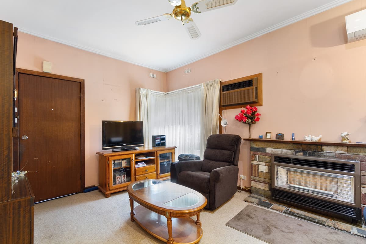 49 Comans Street, Morwell VIC 3840, Morwell - Thumbnail 4
