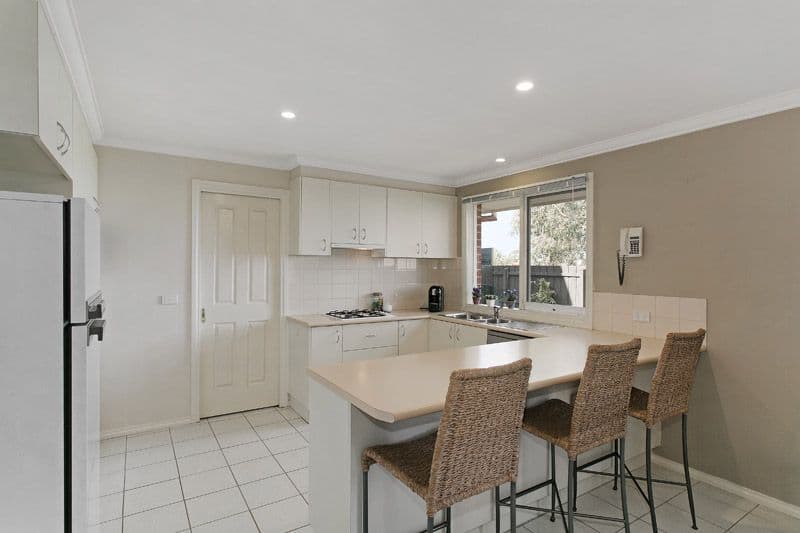28 Albert Place, DINGLEY VILLAGE VIC 3172, Dingley Village - Thumbnail 4