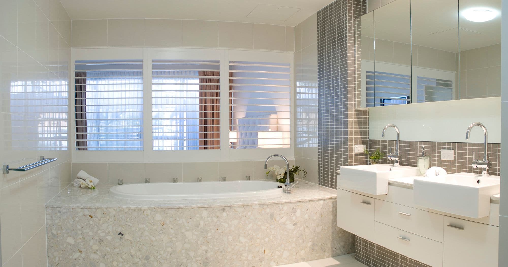 120 Surf Parade, BROADBEACH QLD 4218, Broadbeach - Thumbnail 8