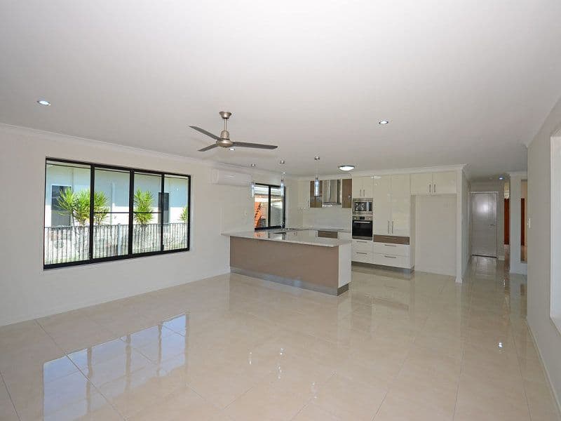 53 Barramundi Drive, BURRUM HEADS QLD 4659, Burrum Heads - Thumbnail 3