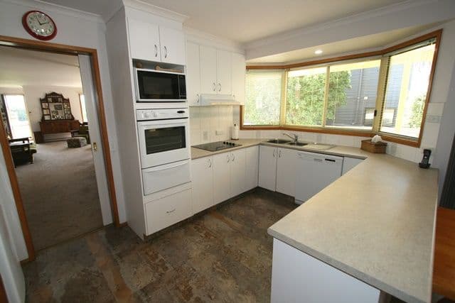 1 Parrakoola Way, Cowes VIC 3922, Cowes - Thumbnail 2