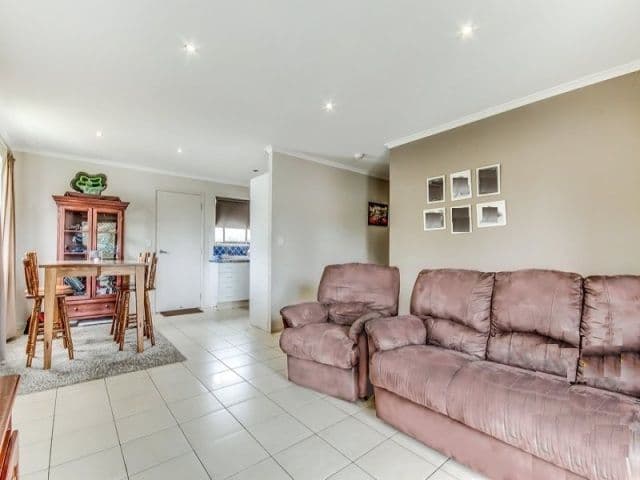 9 Warroo Drive, DECEPTION BAY QLD 4508, Deception Bay - Thumbnail 4