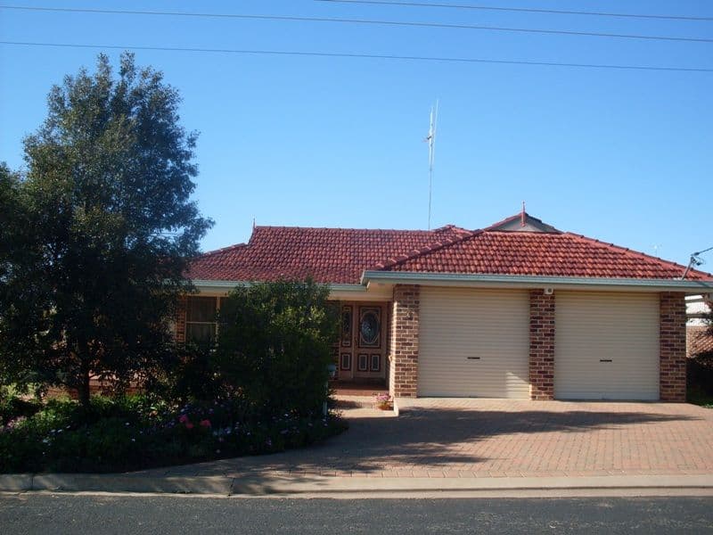 3 Flinders Street, PARKES NSW 2870, Parkes - Thumbnail 2