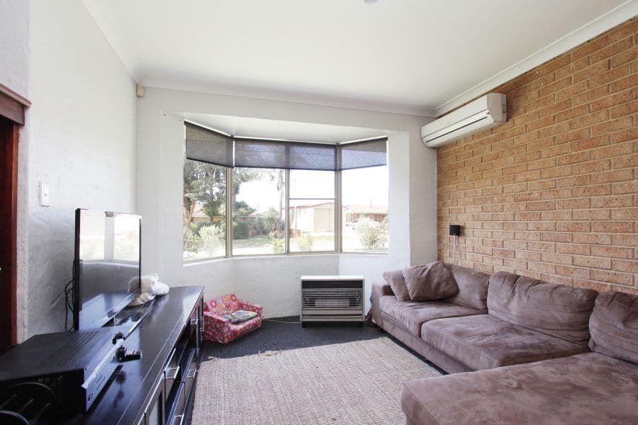 21 Parana Crescent, Beechboro WA 6063, Beechboro - Thumbnail 3