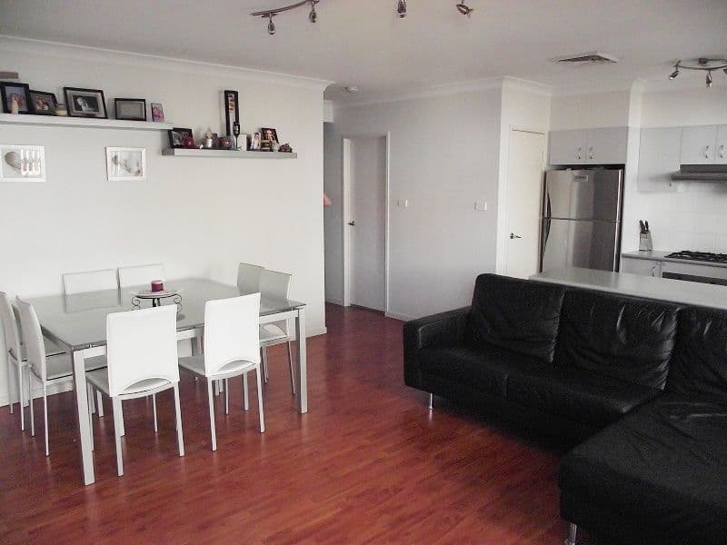 38 Wingate Avenue, WEST HOXTON NSW 2171, West Hoxton - Thumbnail 2