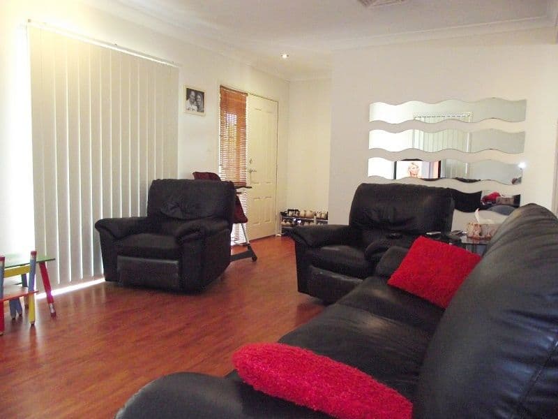 38 Wingate Avenue, WEST HOXTON NSW 2171, West Hoxton - Thumbnail 7