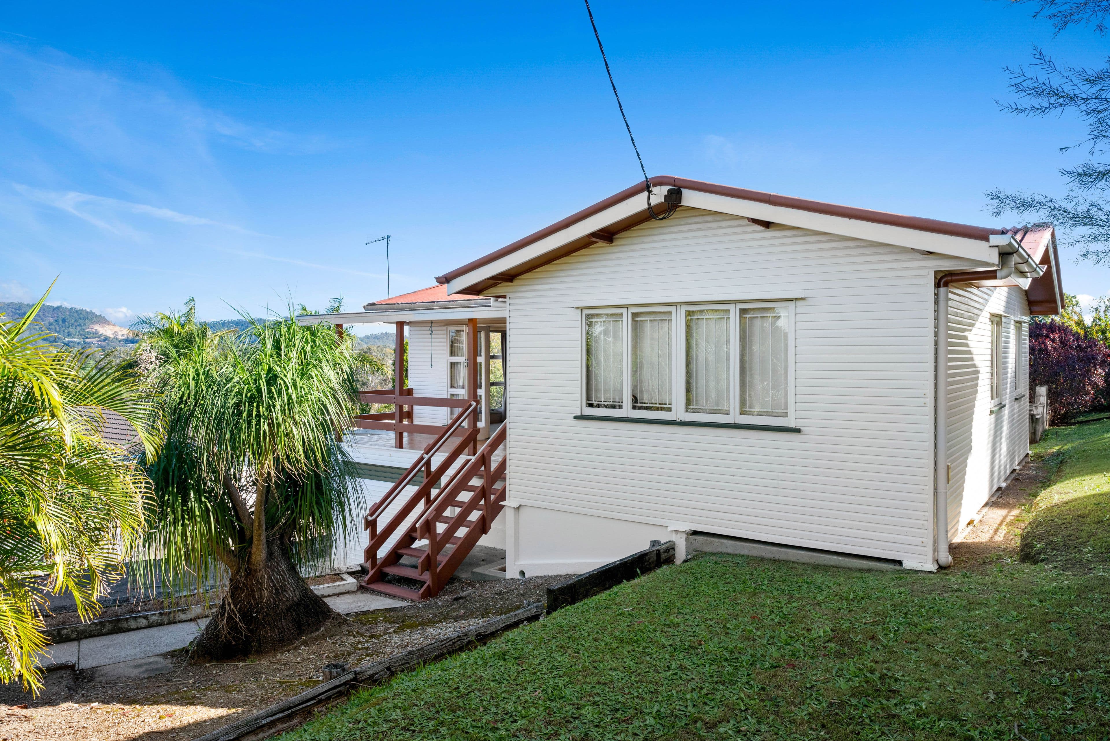 324 DAWSON Parade, Arana Hills QLD 4054, Arana Hills - Thumbnail 2