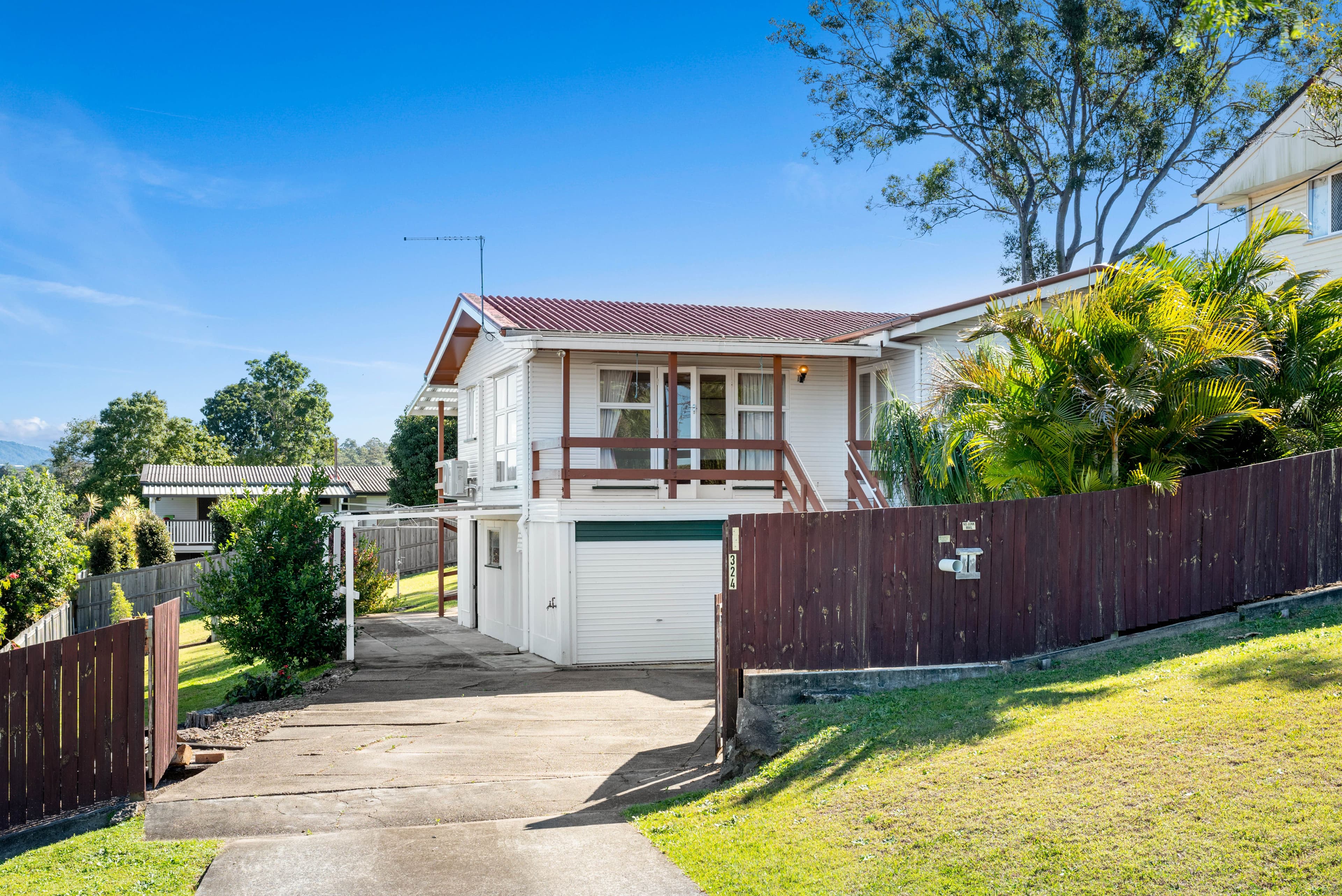 324 DAWSON Parade, Arana Hills QLD 4054, Arana Hills - Thumbnail 3