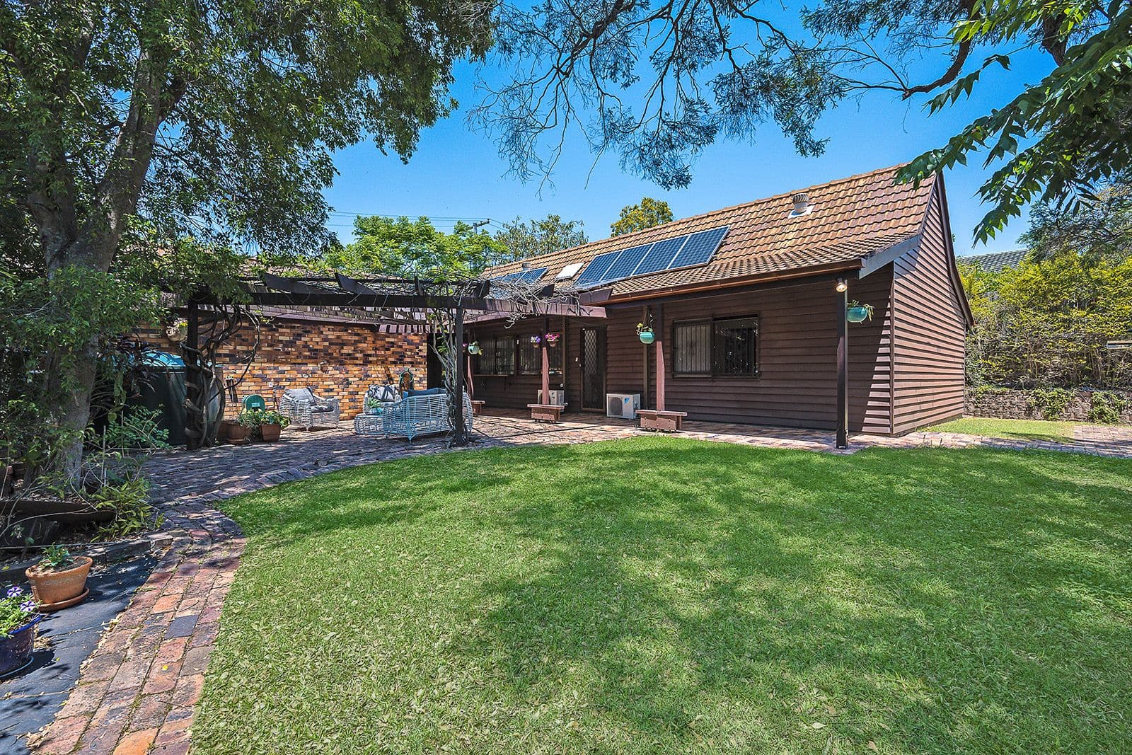 3 Roxburgh Street, Kenmore QLD 4069, Kenmore - Thumbnail 4