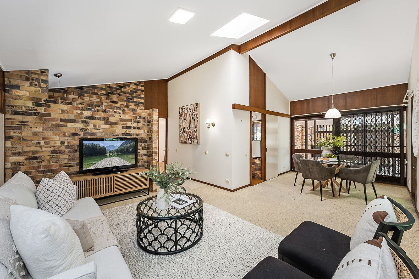 3 Roxburgh Street, Kenmore QLD 4069, Kenmore - Thumbnail 5