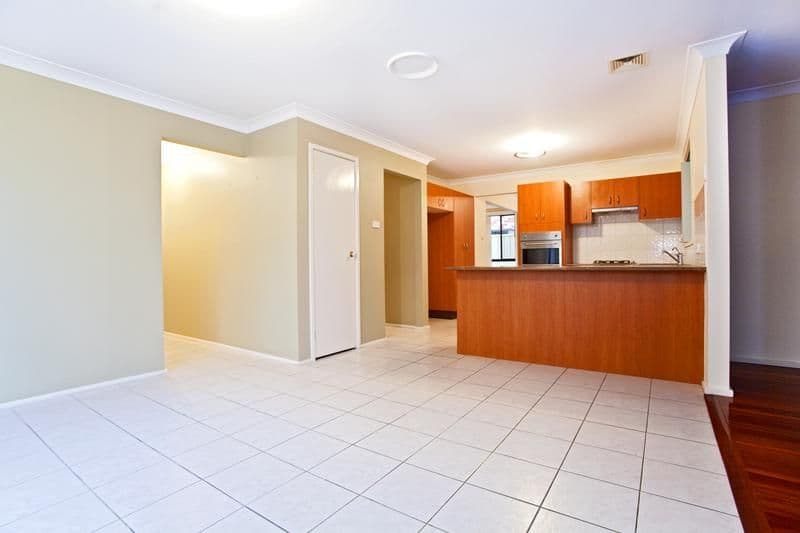 25  Coffs Harbour Avenue, HOXTON PARK NSW 2171, Hoxton Park - Thumbnail 4