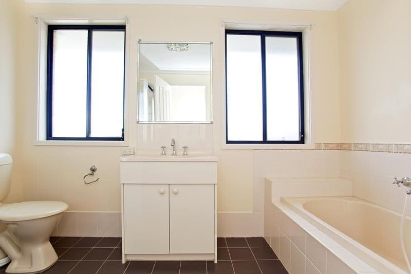 25  Coffs Harbour Avenue, HOXTON PARK NSW 2171, Hoxton Park - Thumbnail 7