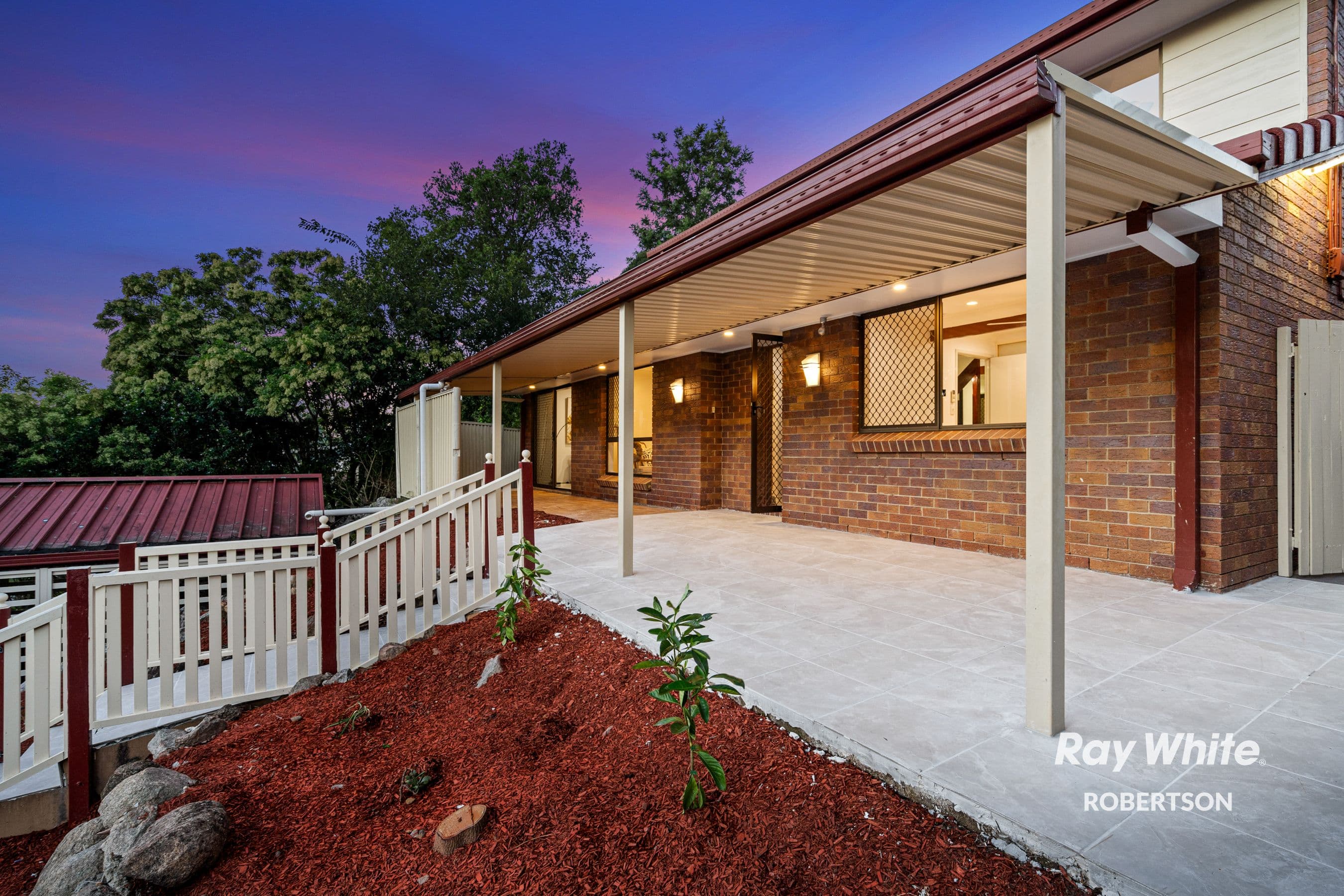 11 Gwandalan Street, Eight Mile Plains QLD 4113, Eight Mile Plains - Thumbnail 4