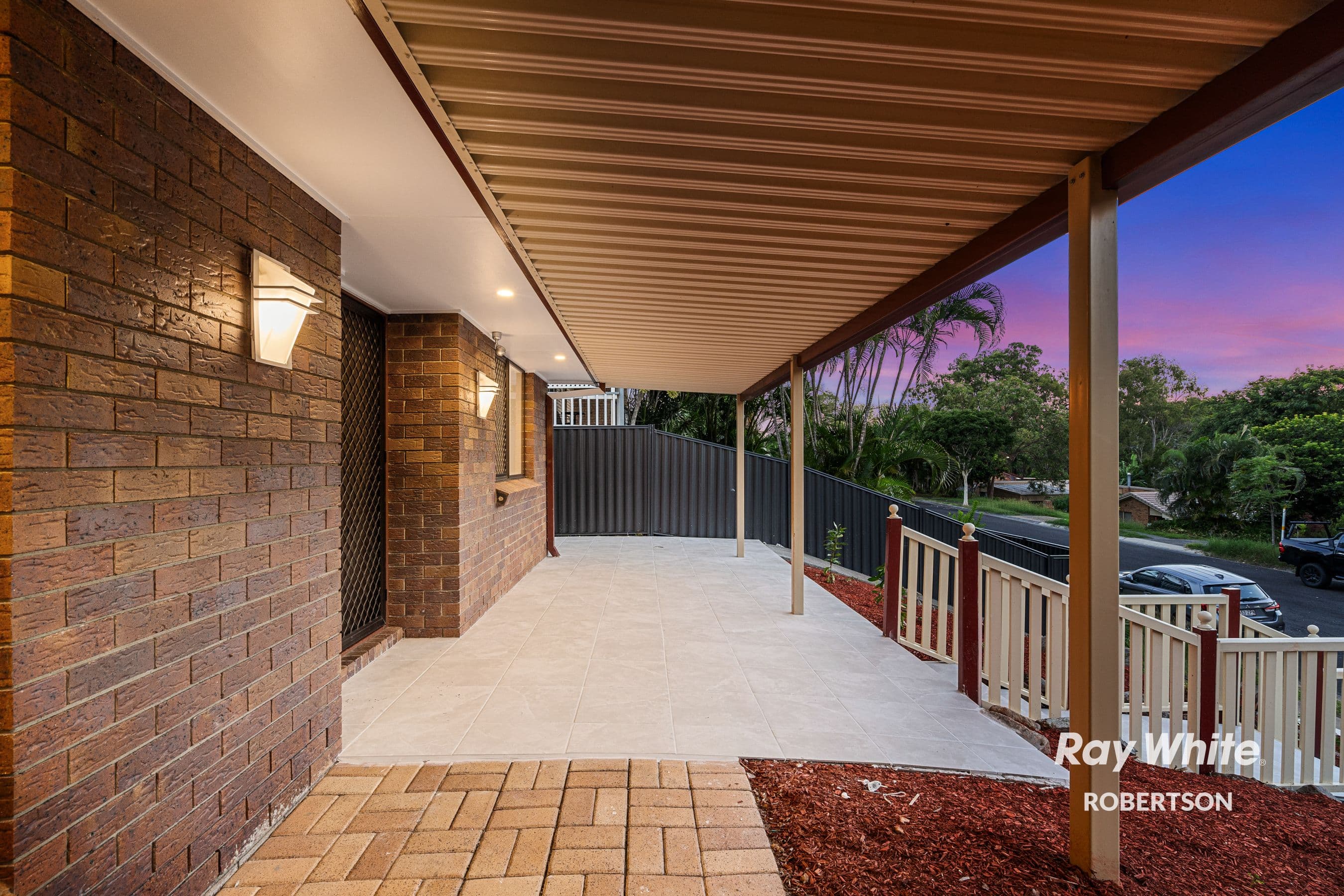 11 Gwandalan Street, Eight Mile Plains QLD 4113, Eight Mile Plains - Thumbnail 5