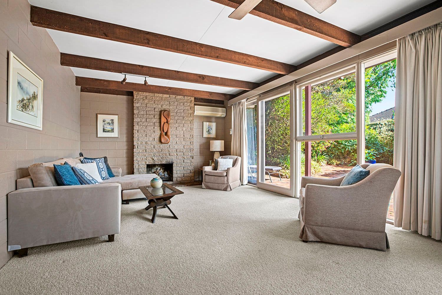 4 Amy Court, Mentone VIC 3194, Mentone - Thumbnail 2